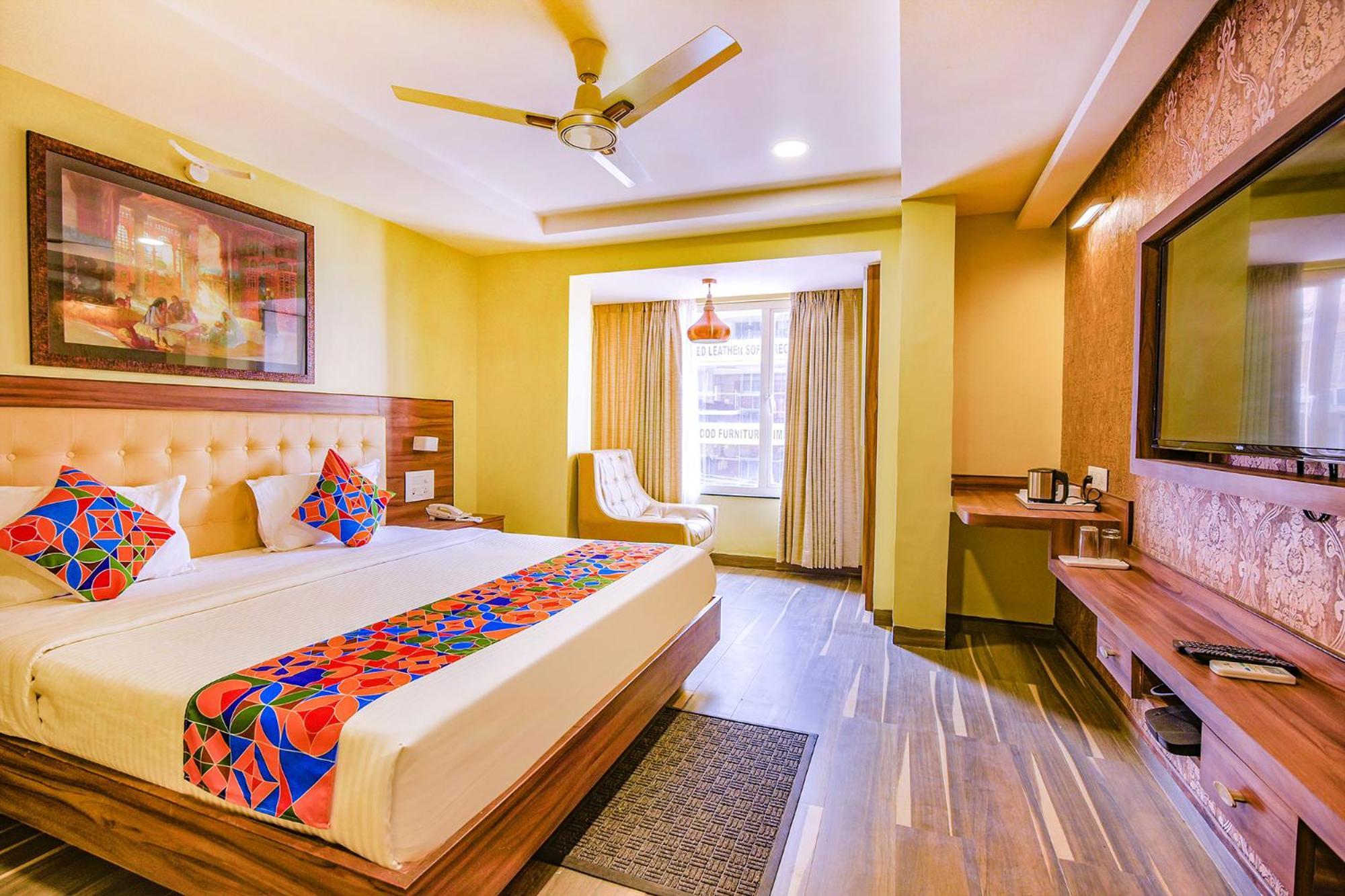 Fabhotel Phoenix Resorts - Nr M Chinnaswamy Stadium Bangalore Exteriör bild