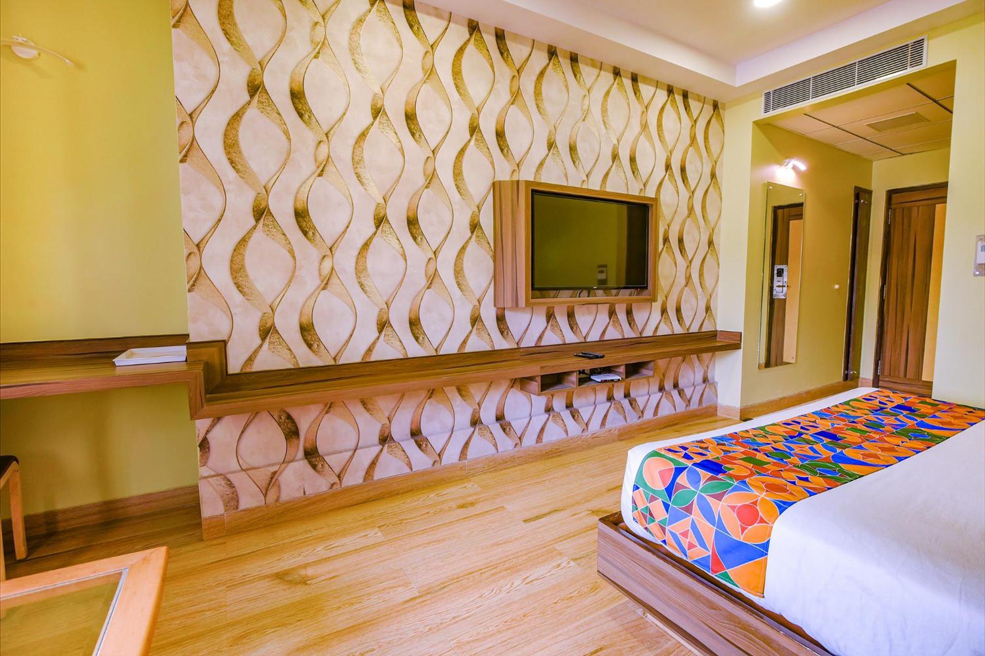 Fabhotel Phoenix Resorts - Nr M Chinnaswamy Stadium Bangalore Exteriör bild