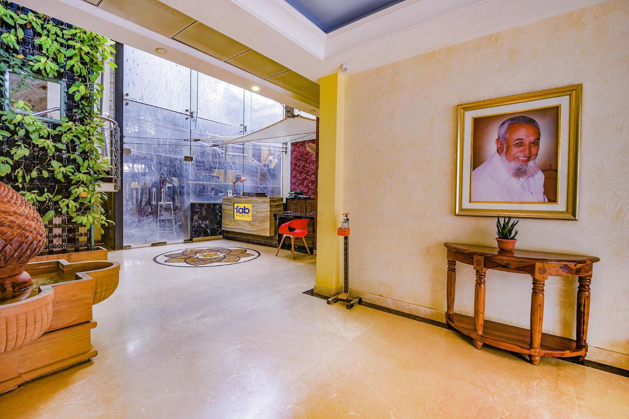 Fabhotel Phoenix Resorts - Nr M Chinnaswamy Stadium Bangalore Exteriör bild