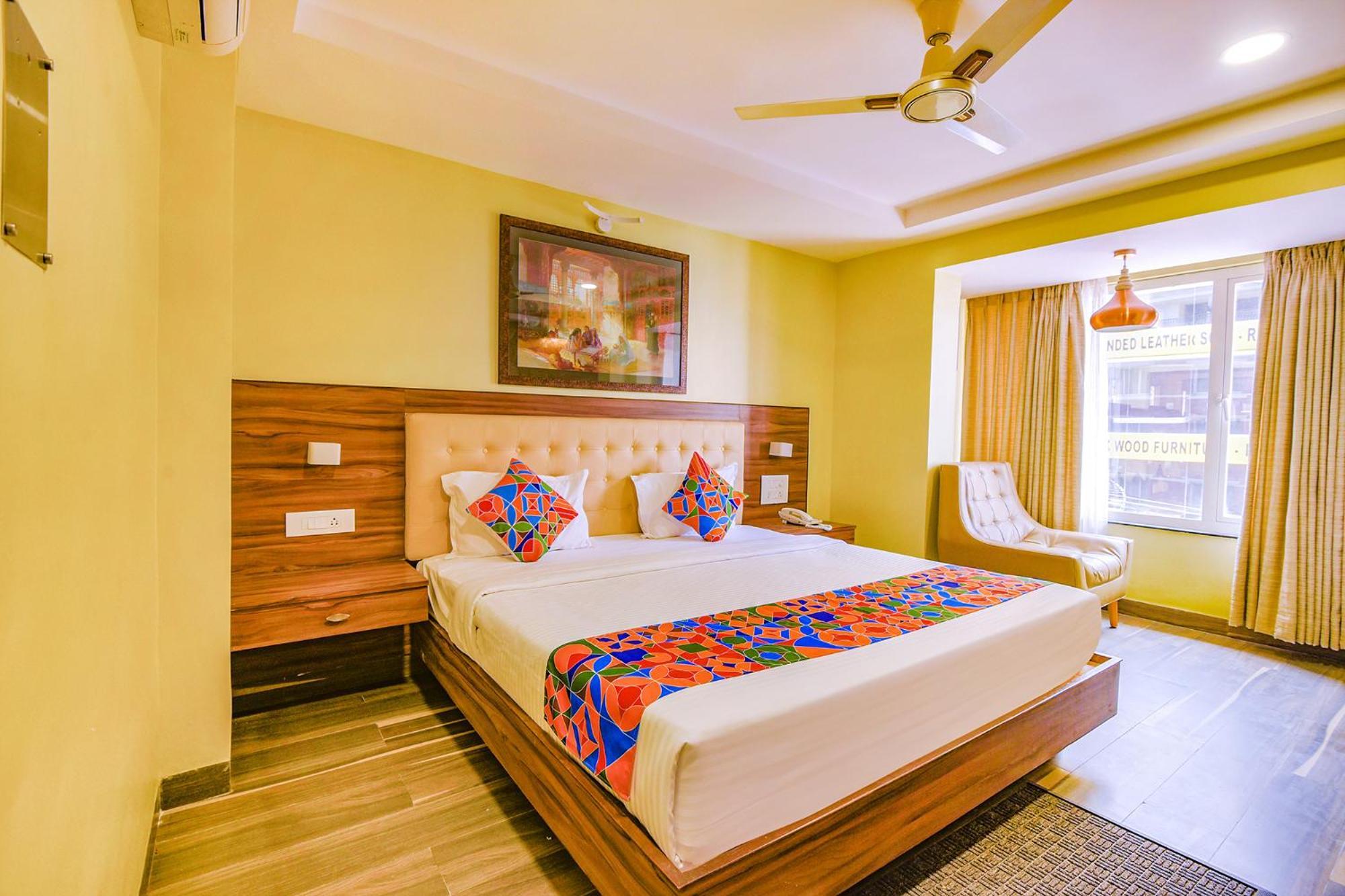 Fabhotel Phoenix Resorts - Nr M Chinnaswamy Stadium Bangalore Exteriör bild