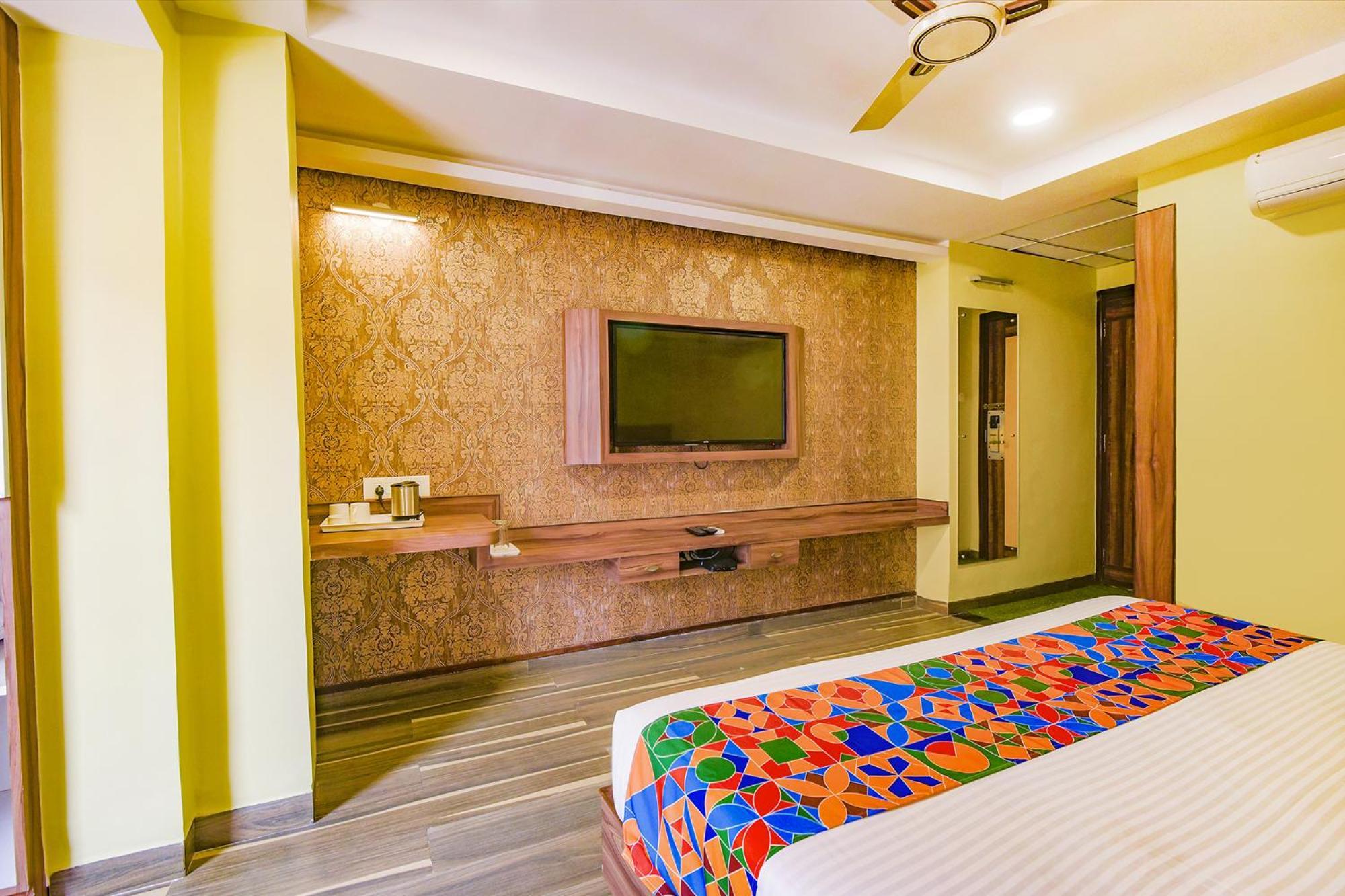 Fabhotel Phoenix Resorts - Nr M Chinnaswamy Stadium Bangalore Exteriör bild