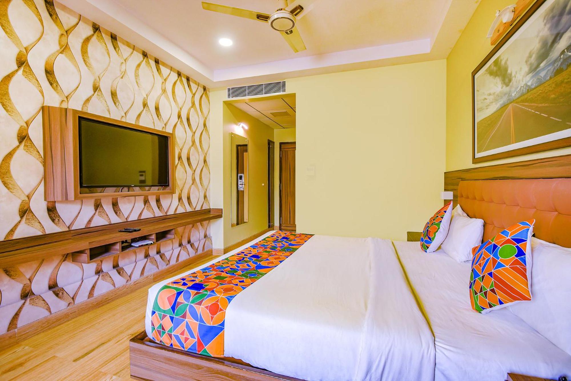 Fabhotel Phoenix Resorts - Nr M Chinnaswamy Stadium Bangalore Exteriör bild