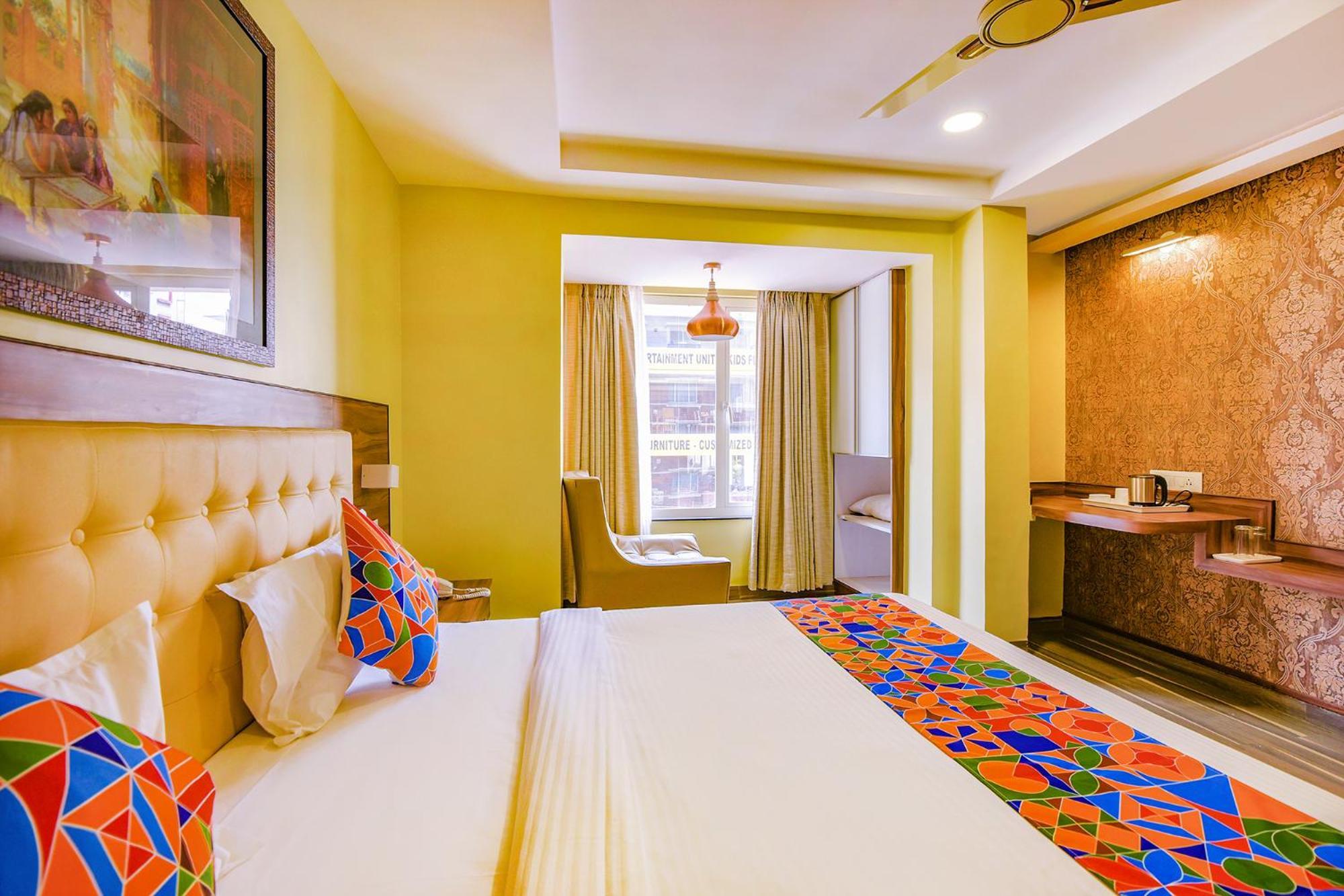Fabhotel Phoenix Resorts - Nr M Chinnaswamy Stadium Bangalore Exteriör bild
